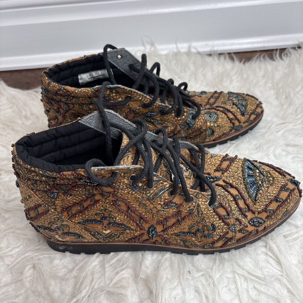 Women’s Beaded Paisley Textile Lace Up Shoes Boho Embroidered Indonesia Fits 8 - Picture 2 of 16